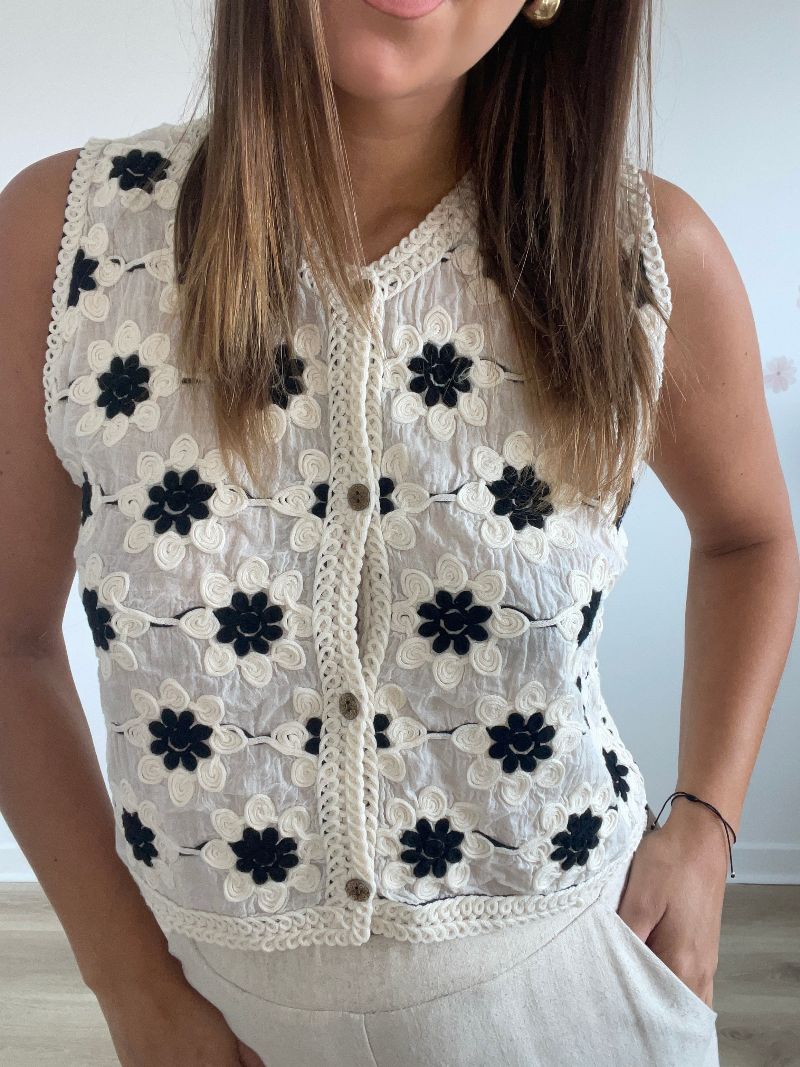 LEO - Gilet sans manches crochet à fleurs