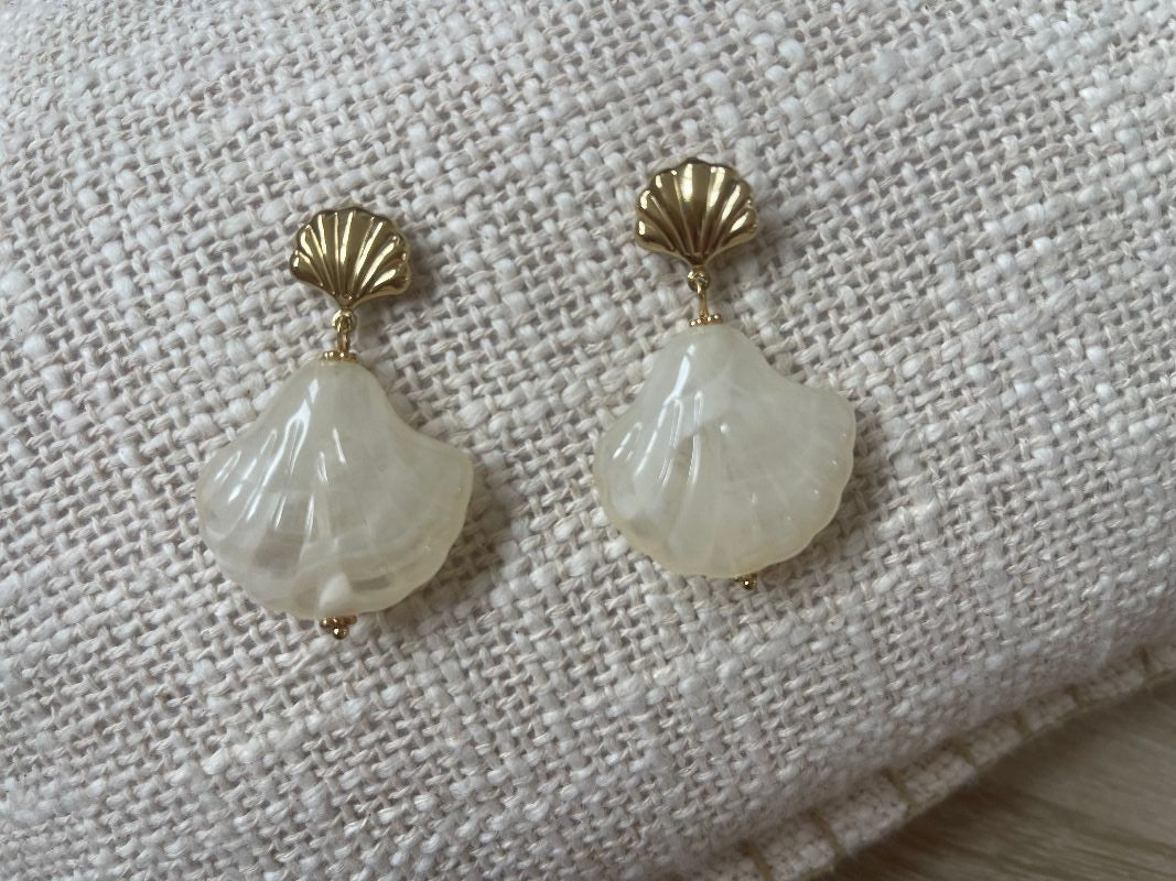 Boucles d'oreilles coquillage nacré blanc